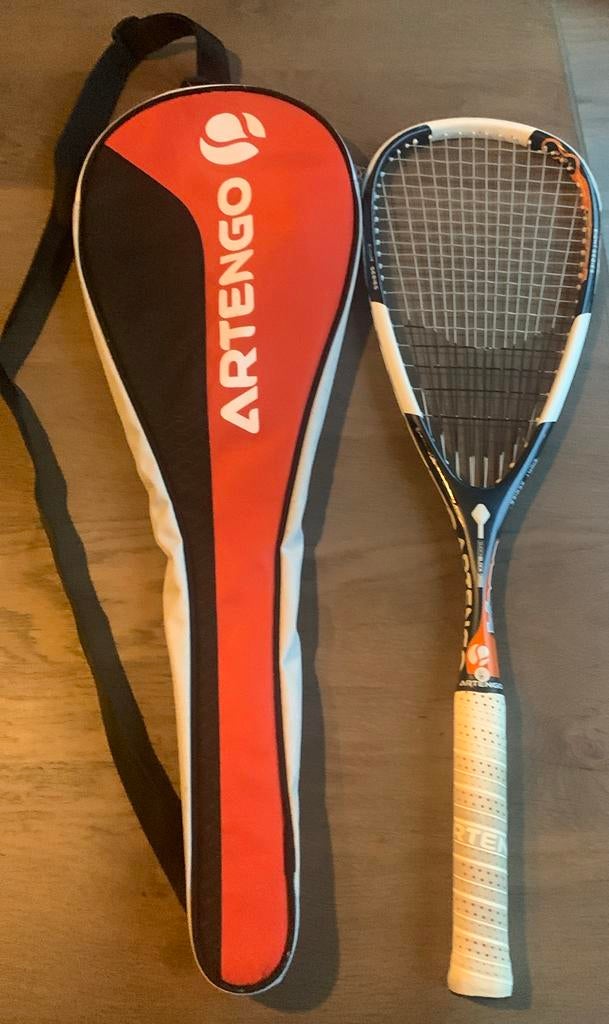 Squashracket Artengo 800A + hoes - Zo goed als nieuw, Ophalen, Zo goed als nieuw, Racket, Met hoes