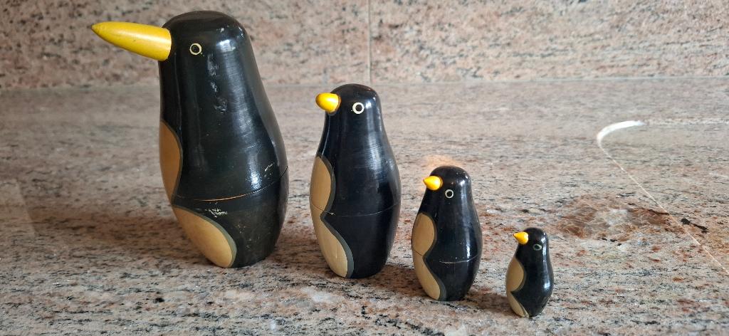 Handgeschilderde pinguïn matroesjka's - nestpop, Antiek en Kunst, Ophalen of Verzenden
