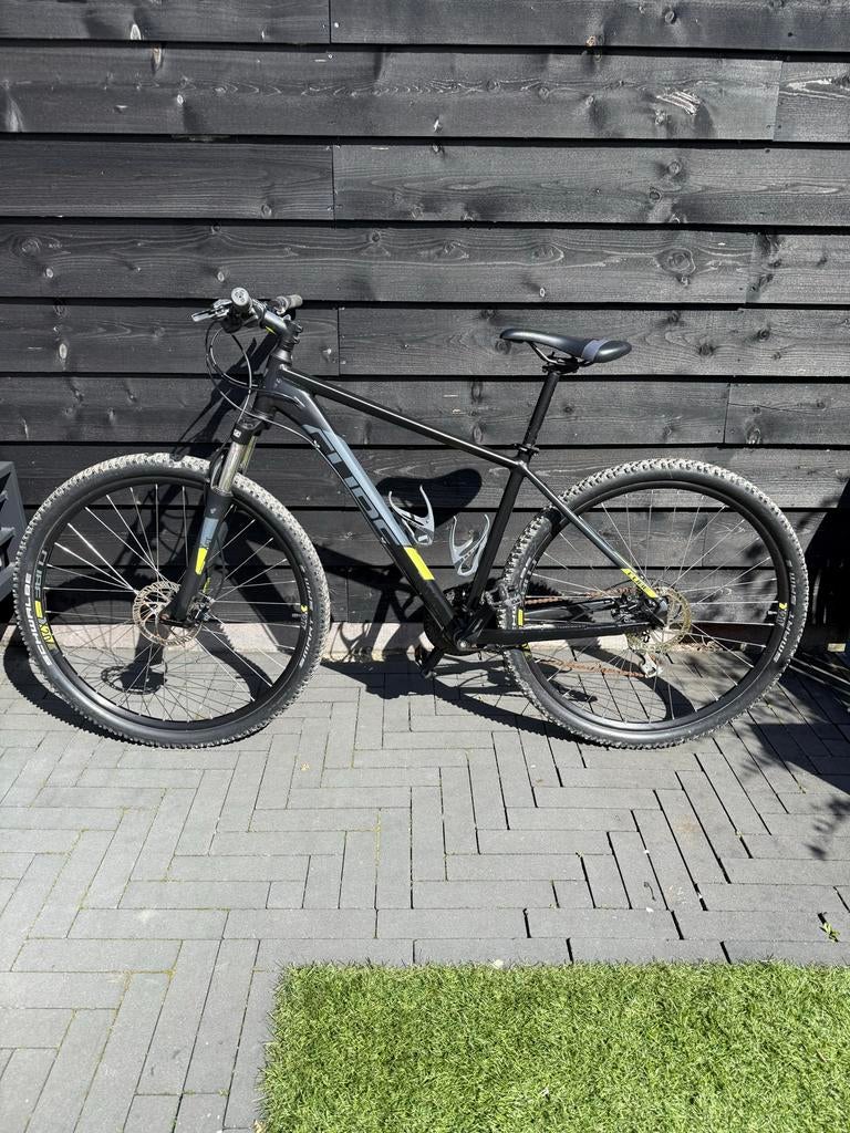 Cube Mountainbike, framemaat 19 inch, wielmaat 29 inch, Fietsen en Brommers, Fietsen | Mountainbikes en ATB, Gebruikt, Hardtail