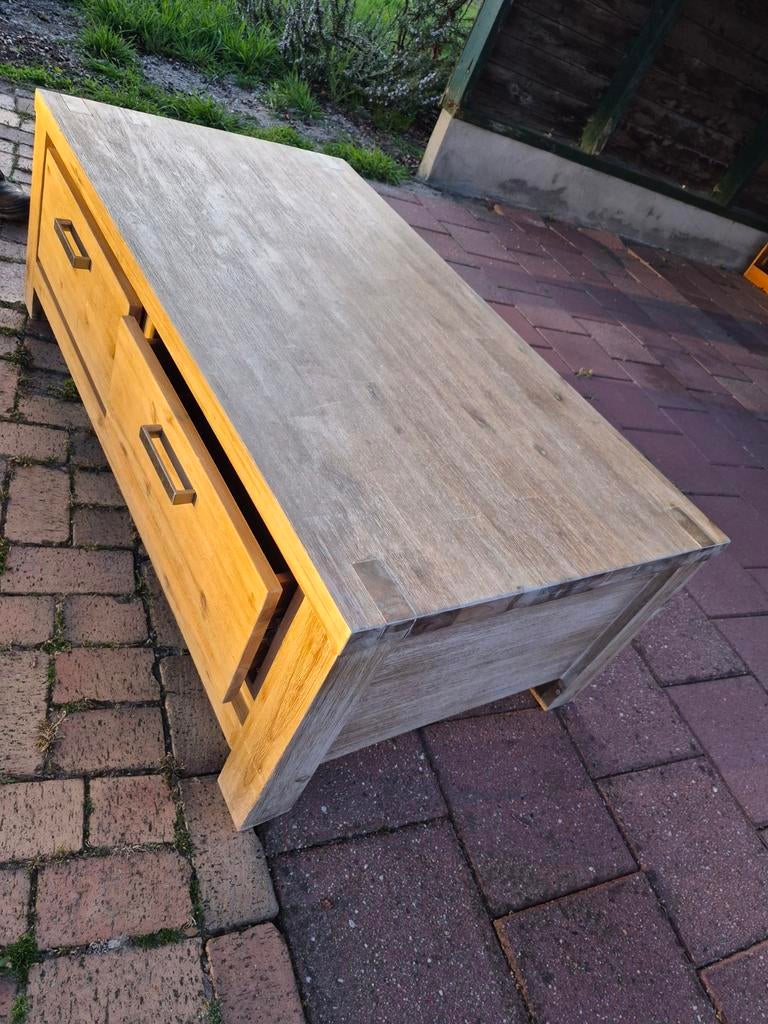 Houten salontafel met 4 lades, Ophalen