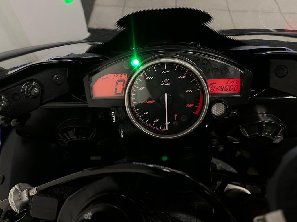 Yamaha YZF-R6 (bj 2009) - foto 2