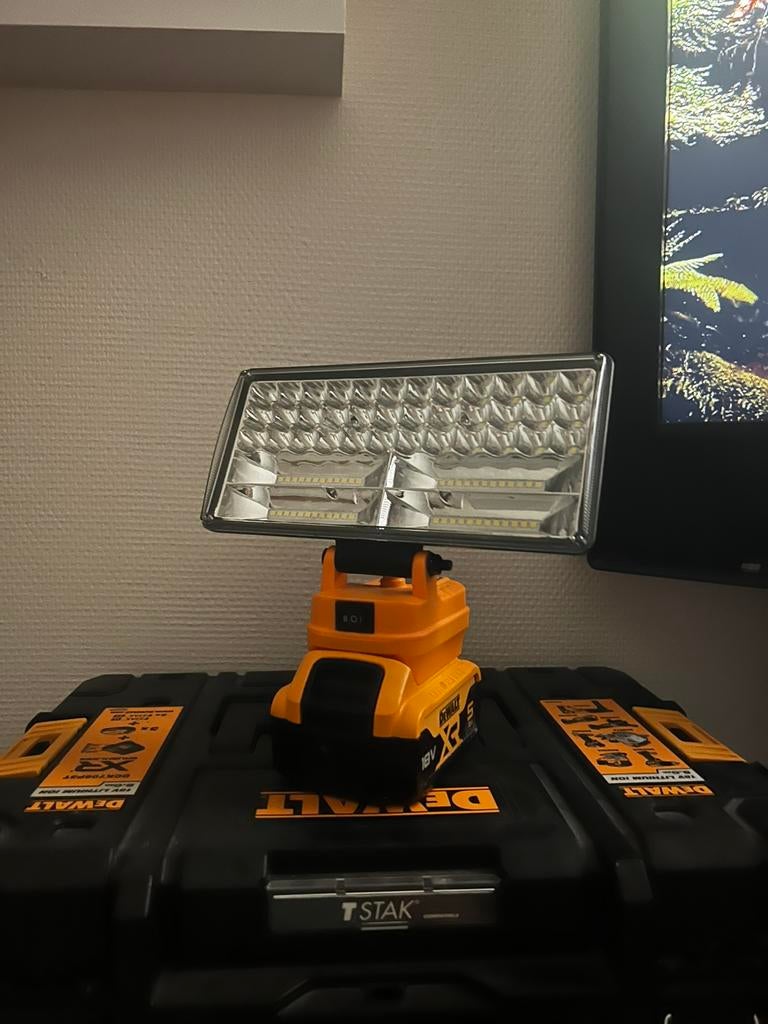 De walt bouw lamp, Ophalen of Verzenden, Zo goed als nieuw, Boormachine