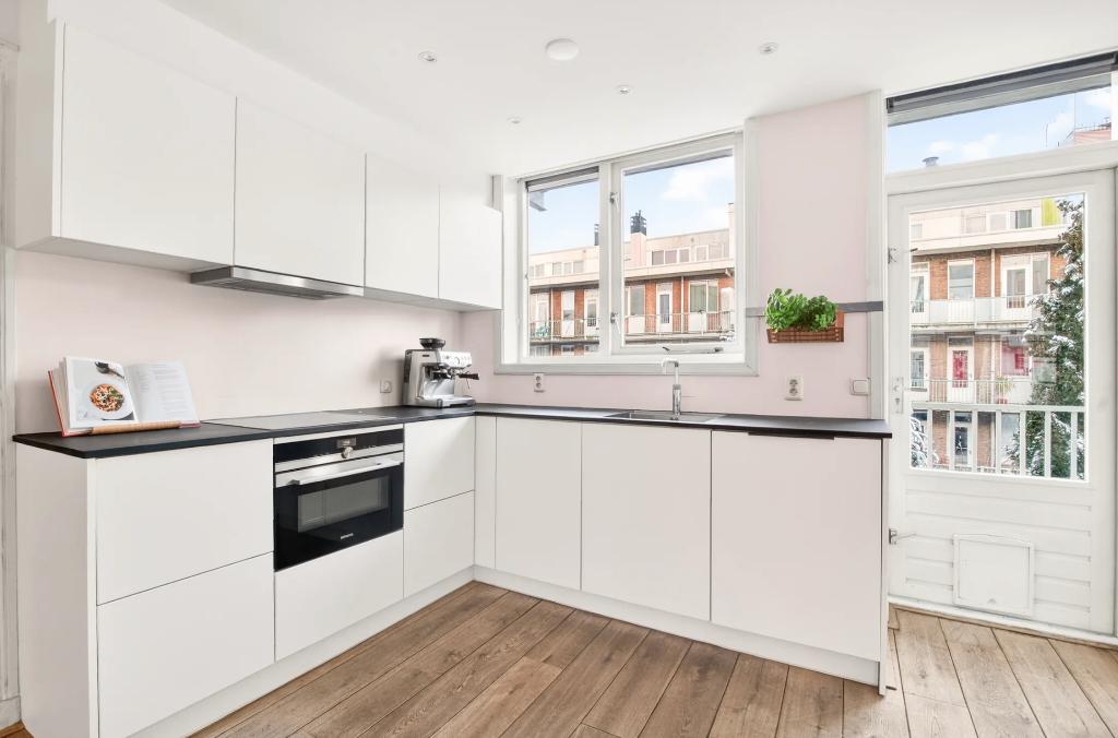 Gratis Kvik keuken (2017) l ophalen 2 april Amsterdam Oost, Ophalen, Gebruikt