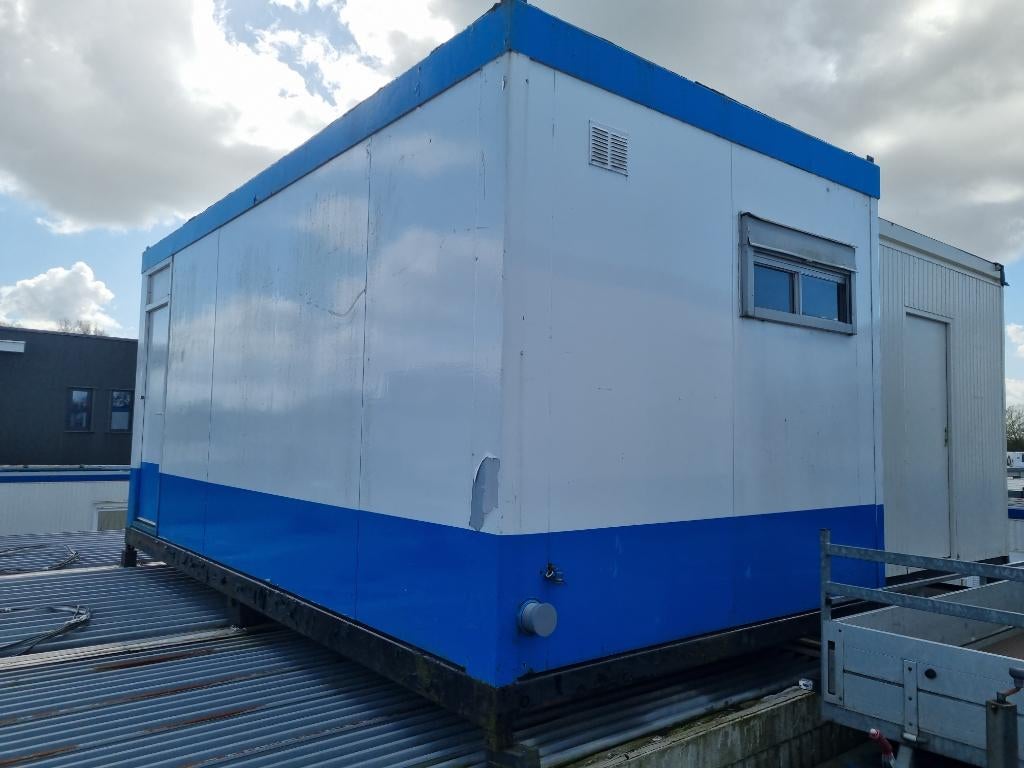 VOORJAARSOPRUIMING 5 X Sanitair unit 2 WC’s 3 Urinoirs, Ophalen