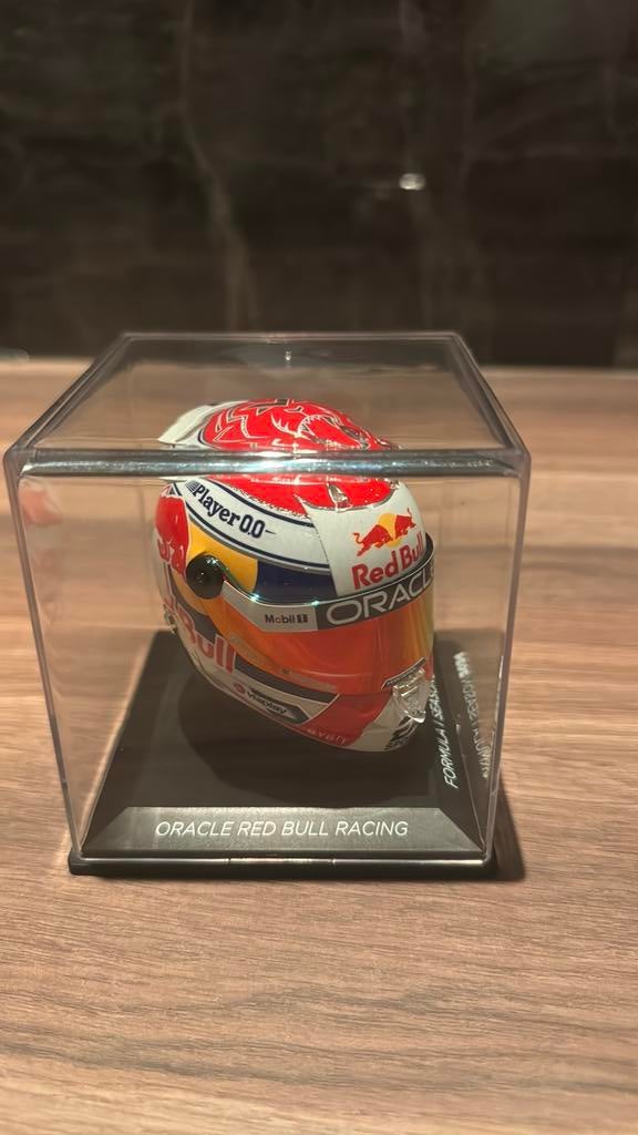 Max verstappen helmet season ‘24 1:4, Ophalen of Verzenden, Zo goed als nieuw, Formule 1
