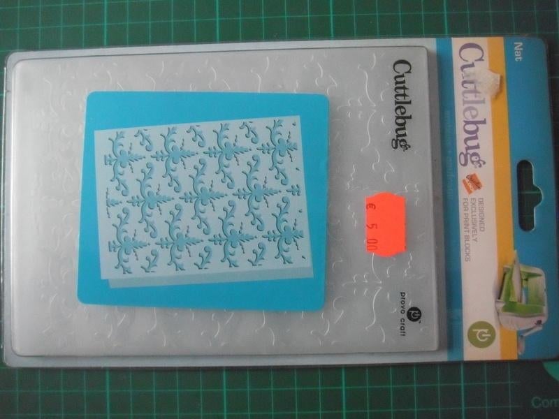 Nieuwe emboss folder Cuttlebug groot - 2, Ophalen of Verzenden, Nieuw, Overige thema's, Pons of Mal