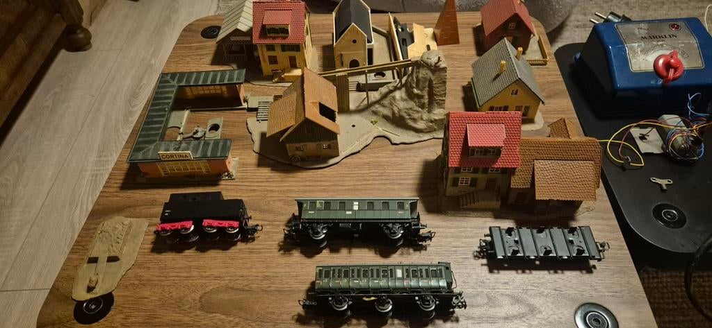 Märklin en Faller Trein Modelbouw Collectie, Hobby en Vrije tijd, Modeltreinen | H0, Wisselstroom, Ophalen of Verzenden, Analoog