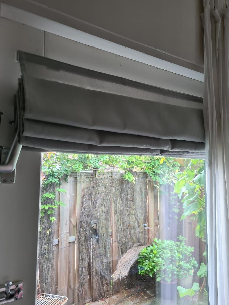 Mooie vouwgordijnen. Per set of per stuk te koop, Ophalen, 50 tot 100 cm, Zo goed als nieuw, Grijs