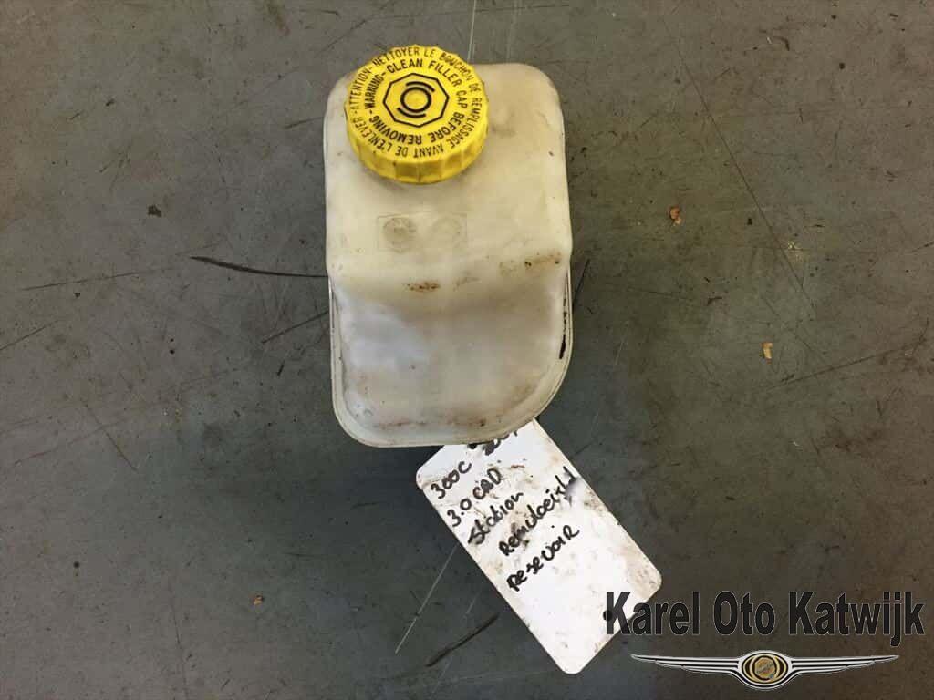 Remvloeistof reservoir Chrysler 300C 3.0 CRD Station, Auto-onderdelen, Remmen en Aandrijving, Gebruikt, -, -, Ophalen of Verzenden
