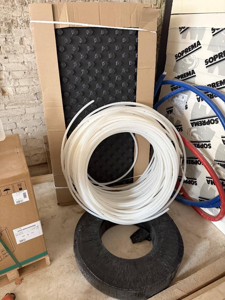 Vloerverwarming: Noppenplaat x12 + Slang 200m + Buis 136m, Ophalen, Overige typen, Nieuw, 150 cm of meer