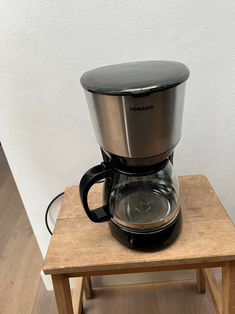 Tomado Koffiezetapparaat - Goed Onderhouden, Witgoed en Apparatuur, Koffiezetapparaten, Afneembaar waterreservoir, Gebruikt, Koffiemachine