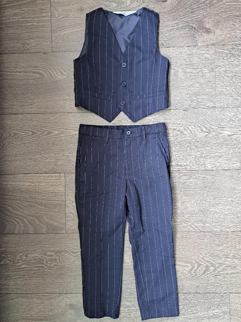 Jongens Broek en Gilet  H&M  - 104  jusa17, H&M, Ophalen of Verzenden, Zo goed als nieuw, Setje