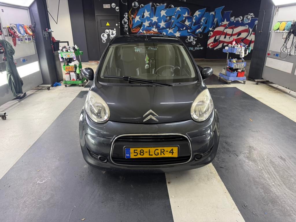 Citroën C1 1.0 5-DRS 2010 Grijs, Auto's, Voorwielaandrijving, Zwart, Elektrische ramen, 4 stoelen