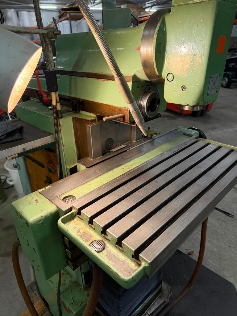 Partij Tos FN20 ferca 350 freesbank steekbank metaal machine, Doe-het-zelf en Verbouw, Gereedschap | Freesmachines, Ophalen, Zo goed als nieuw