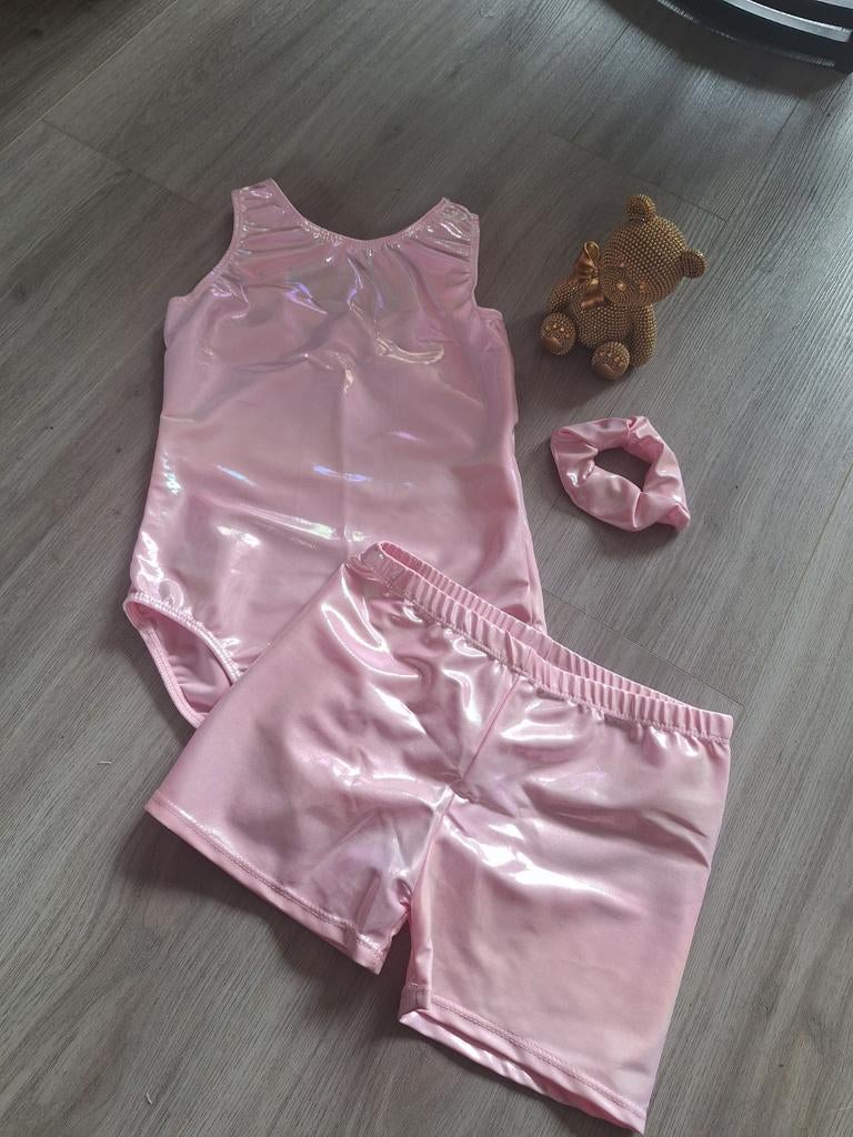 4 nieuwe turnpakjes maat 128/134, Sport en Fitness, Turnen, Kindermaat 122 t/m 140, Ophalen of Verzenden, Nieuw, Turnpak(je)