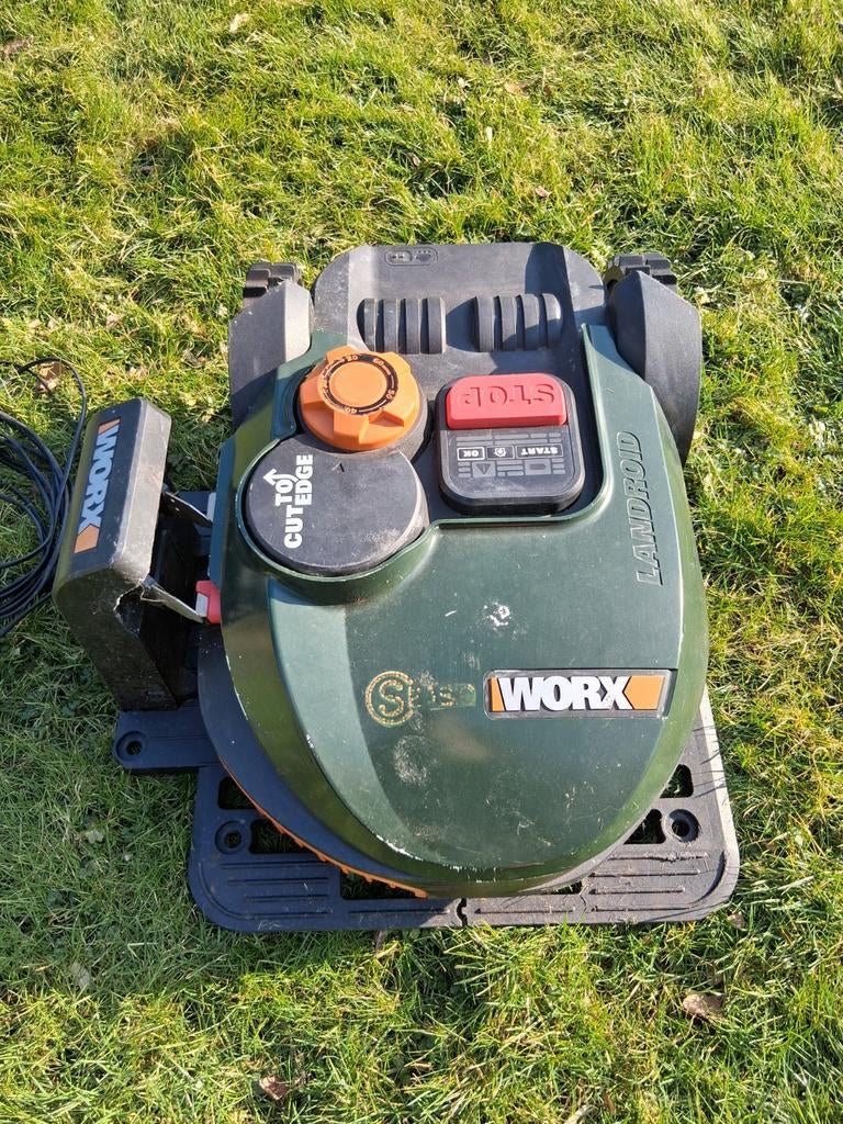 Worx Landroid robotmaaier - Automatisch grasmaaien, Tuin en Terras, Ophalen, Gebruikt, Bestuurbaar via app, Worx