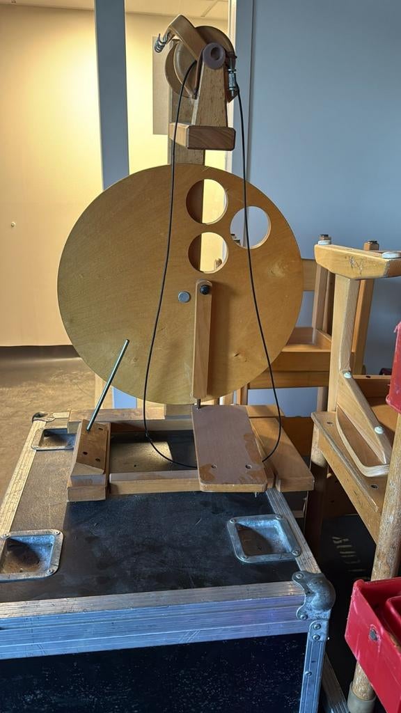 Spinnenwiel te koop in goede staat, Hobby en Vrije tijd, Spinnewielen en Spinnen, Ophalen, Spinnewiel