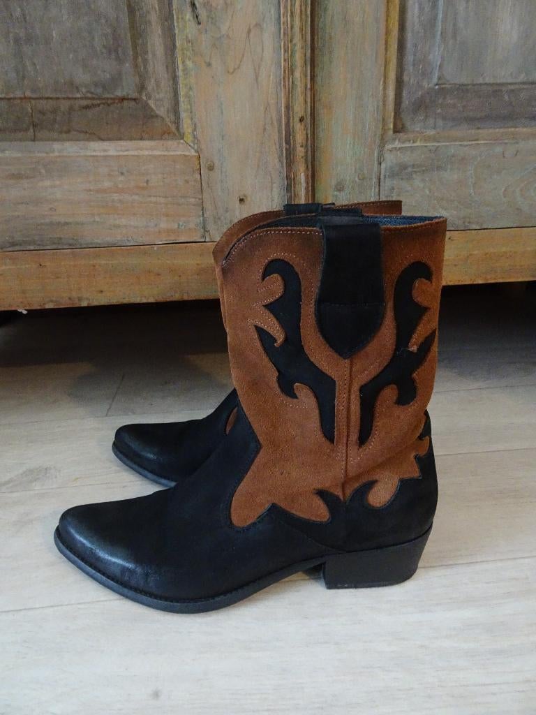 Suede cowboy western laarzen van Felmini maat 40, Kleding | Dames, Schoenen, Zwart, Lage of Enkellaarzen, Ophalen of Verzenden