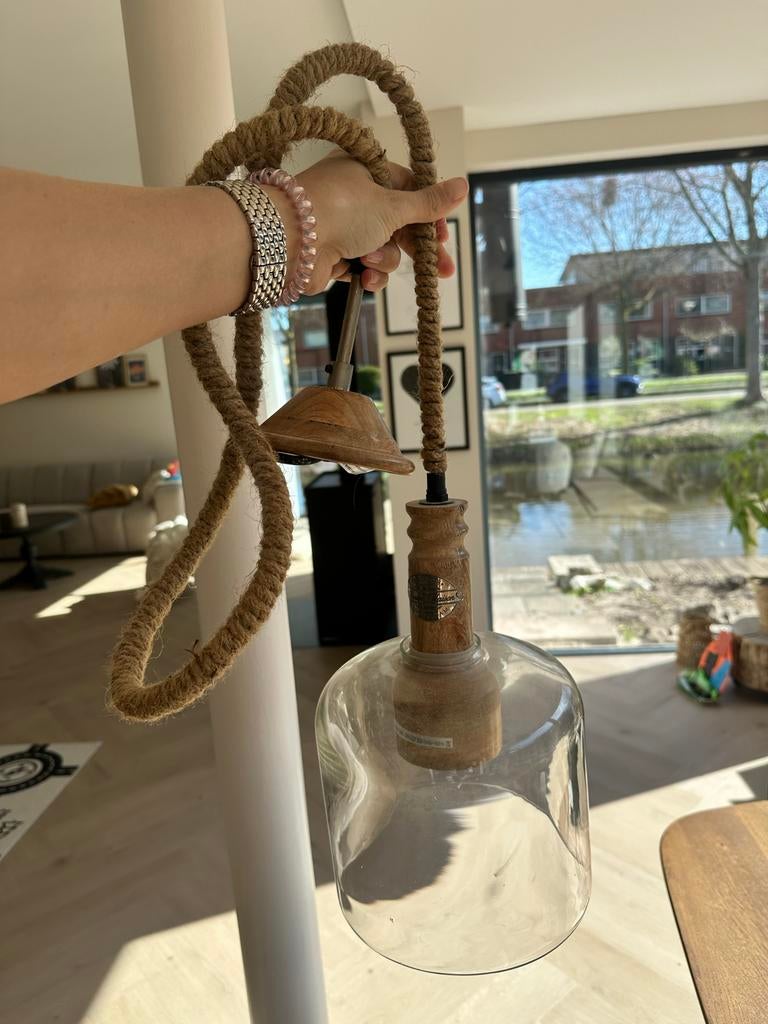 Mooie Rivièra Maison hanglamp - Hout en glas, Huis en Inrichting, Lampen | Hanglampen, Ophalen of Verzenden, Gebruikt, Glas, Minder dan 50 cm