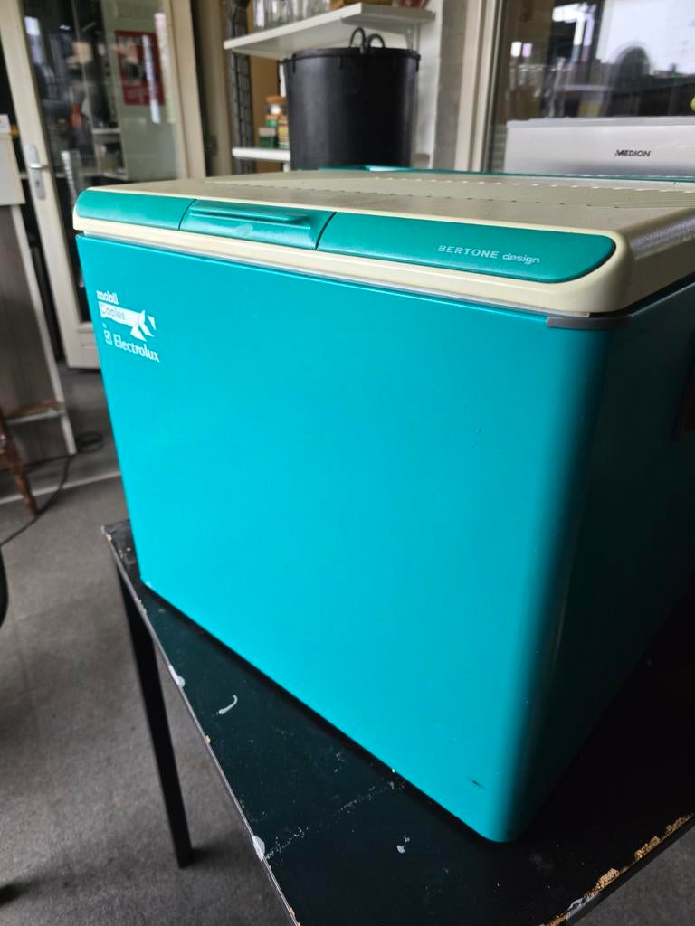 Electrolux MobiCool Bertone Design Koelbox, Ophalen of Verzenden, Gebruikt, Elektrisch