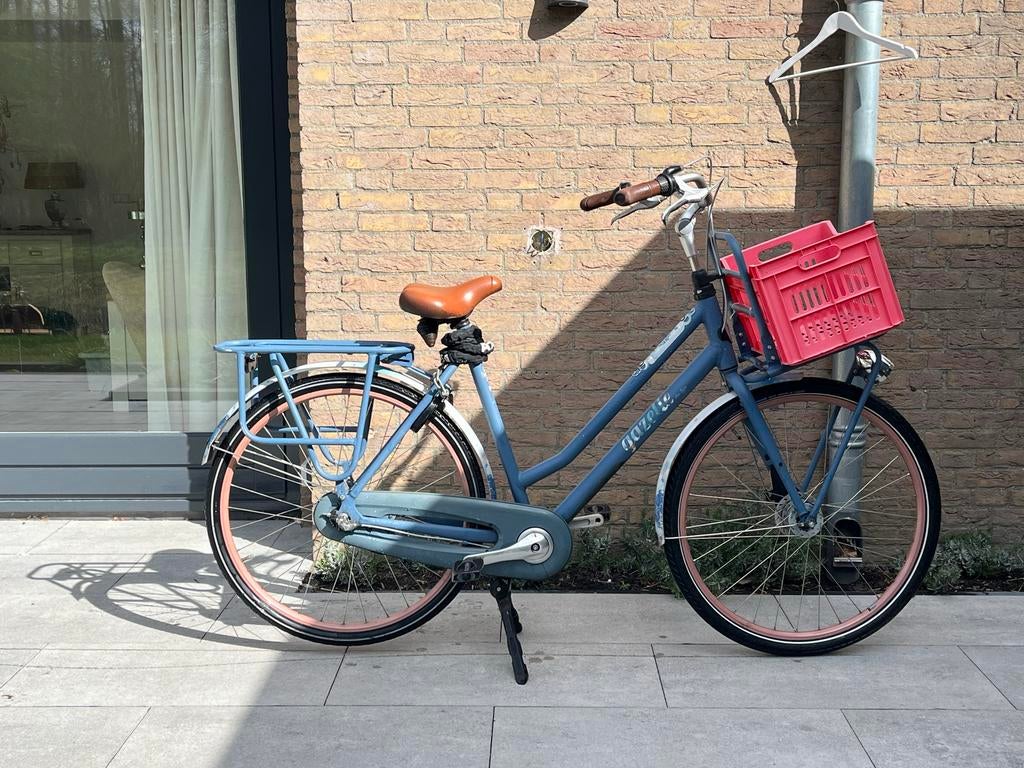 Gazelle stadsfiets met roze krat, Fietsen en Brommers, Fietsen | Dames | Damesfietsen, Ophalen, Gebruikt, Versnellingen, 50 tot 53 cm