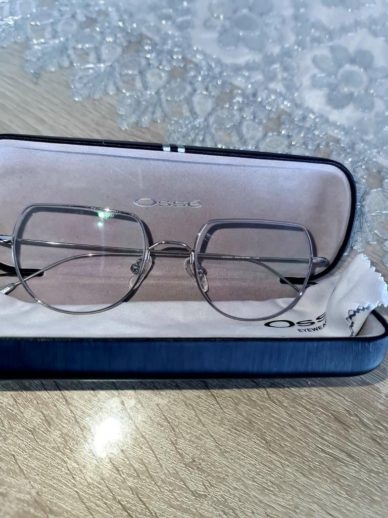 OSSE bril frame speciaal onbreekbaar. Ontworpen voor elk gez, Sieraden, Tassen en Uiterlijk, Zonnebrillen en Brillen | Dames, Ophalen of Verzenden