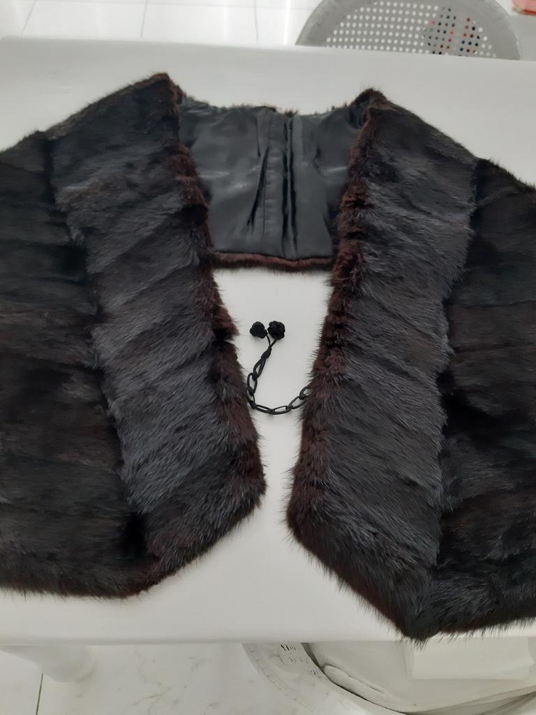 Prachtige echt bont stola. Past altijd., Ophalen of Verzenden, Nieuw, Maat 42/44 (L)