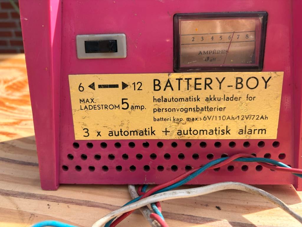 Vintage acculader (druppelaar) Battery-Boy, Ophalen, Gebruikt, Universele onderdelen