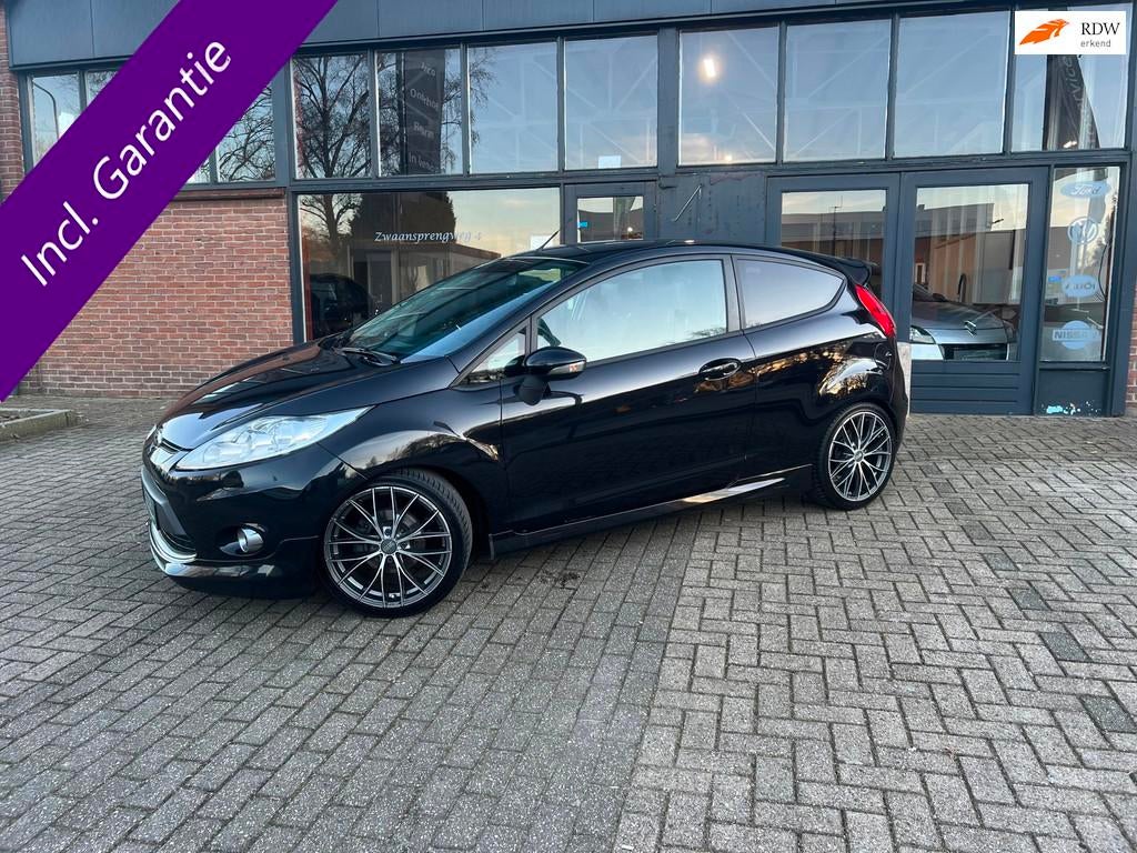 Ford Fiesta 1.6 Metal, Leer, Keyless, Climate control, 1596 cc, 135 pk, Gebruikt, Zwart