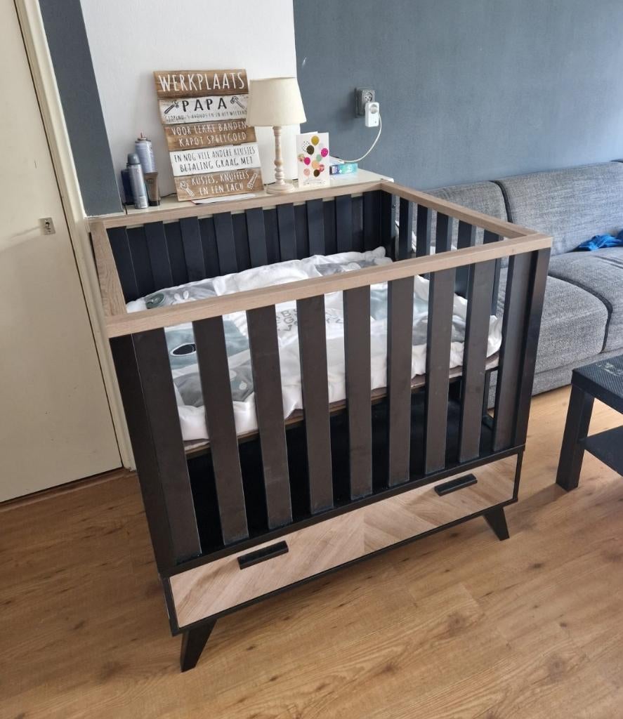 Baby box zwart, Kinderen en Baby's, Boxen, Ophalen, Gebruikt, Vierkant, In hoogte verstelbaar