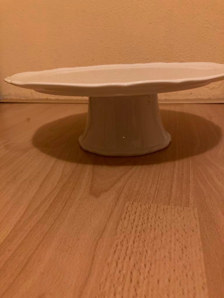 Witte taartstandaard / etagere, Huis en Inrichting, Ophalen, Keramiek, Overige typen, Zo goed als nieuw