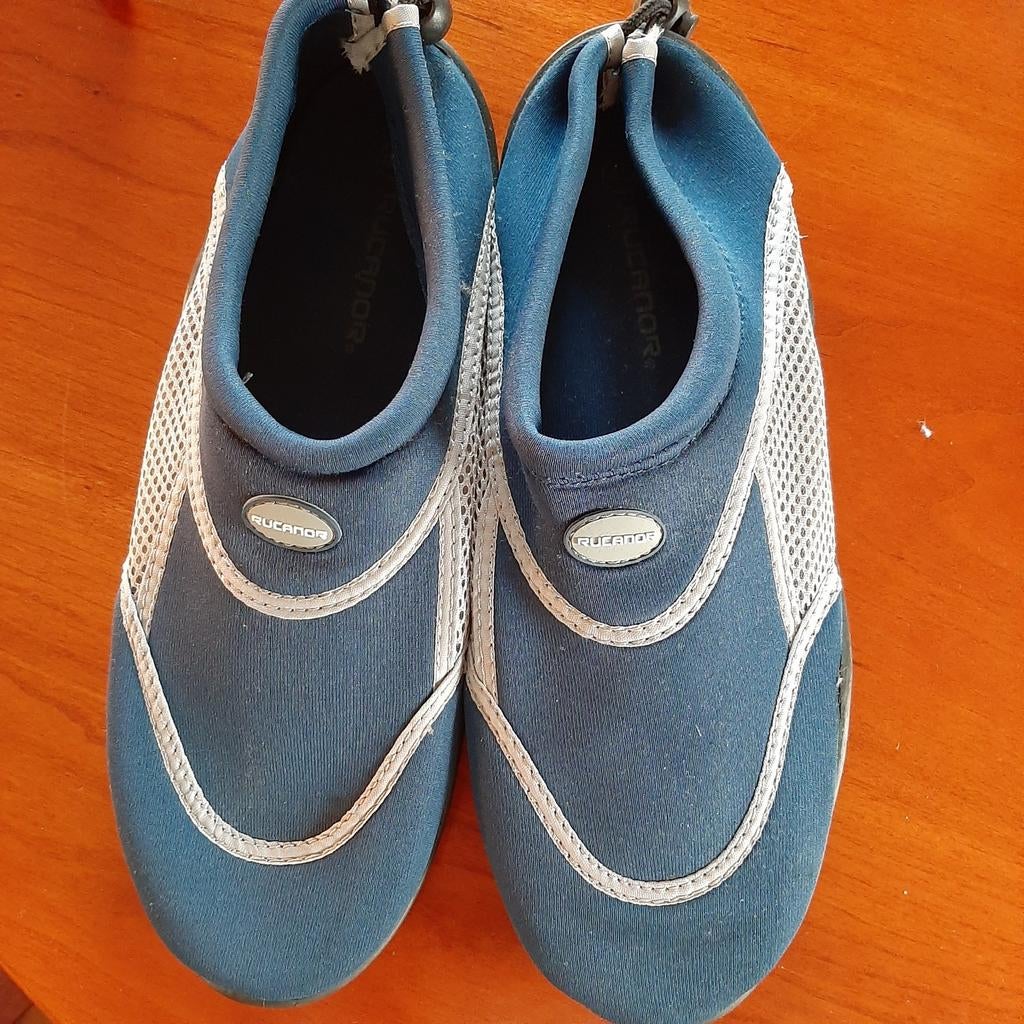 Waterschoenen maat 43 - Slechts 2x gedragen, Ophalen of Verzenden, Zo goed als nieuw, Dame of Heer, Zeil- of Surfschoenen
