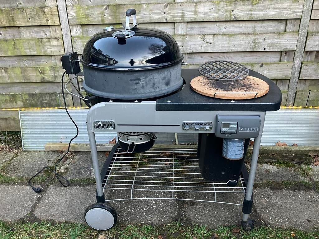 Weber 57cm Performer met div. accessoires en kleine upgrades, Ophalen, Gebruikt, Weber, Met accessoires