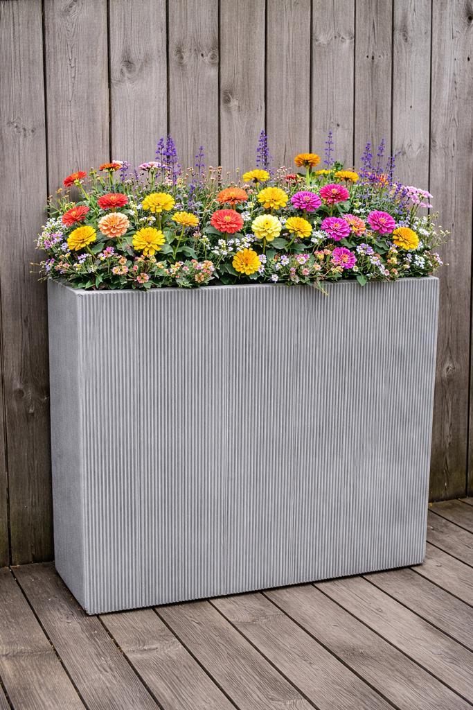 Hoge bloembakken - beton kleur - H 72 cm, Ophalen, Steen, Nieuw, Balkon