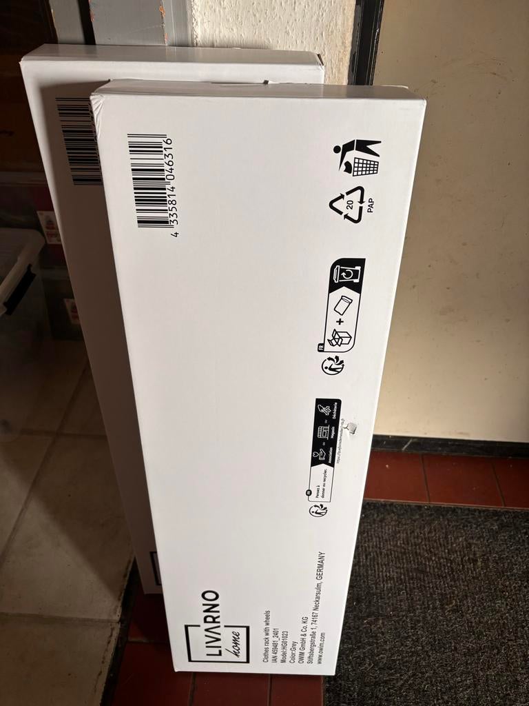 1 kledingrek - nieuw in doos, Ophalen, Met wielen, Nieuw