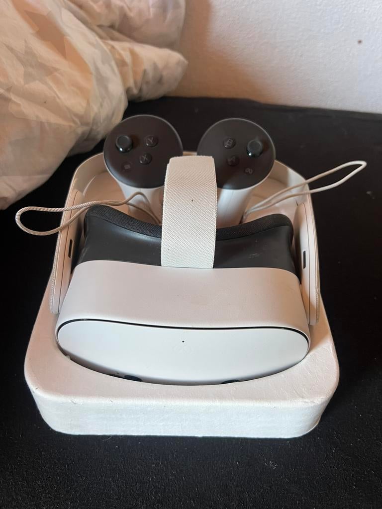 Meta quest 3s + oplader, Spelcomputers en Games, Virtual Reality, Ophalen of Verzenden, Zo goed als nieuw, VR-bril, Overige platformen