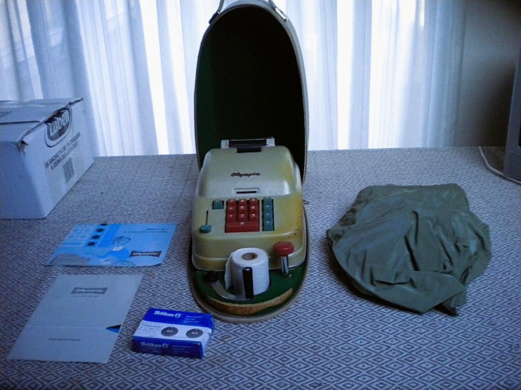 Unieke Olympia telmachine met draagkoffer., Ophalen of Verzenden