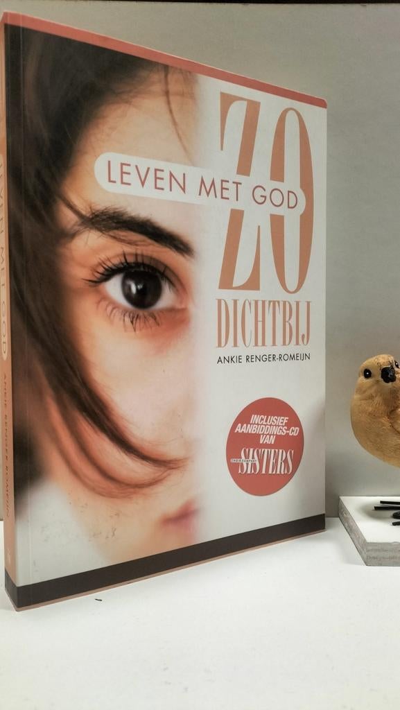 Renger-Romeijn, Ankie; Zo dichtbij  (paperback), Boeken, Godsdienst en Theologie, Ophalen of Verzenden, Gelezen, Christendom | Protestants