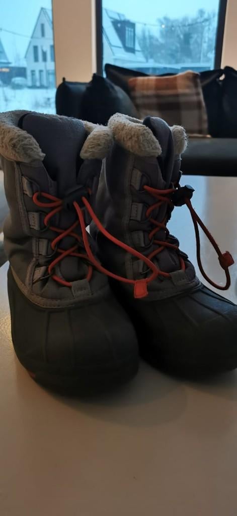SNOWBOOTS MAAT 32 SOREL 30 euro, Jongen of Meisje, Ophalen of Verzenden, Sorel, Laarzen
