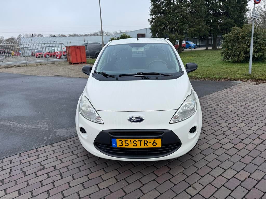 Ford Ka 1.2 69pk 2011 Wit met airco apk 2027, Auto's, Ford, Voorwielaandrijving, 1242 cc, 4 cilinders, 4 stoelen