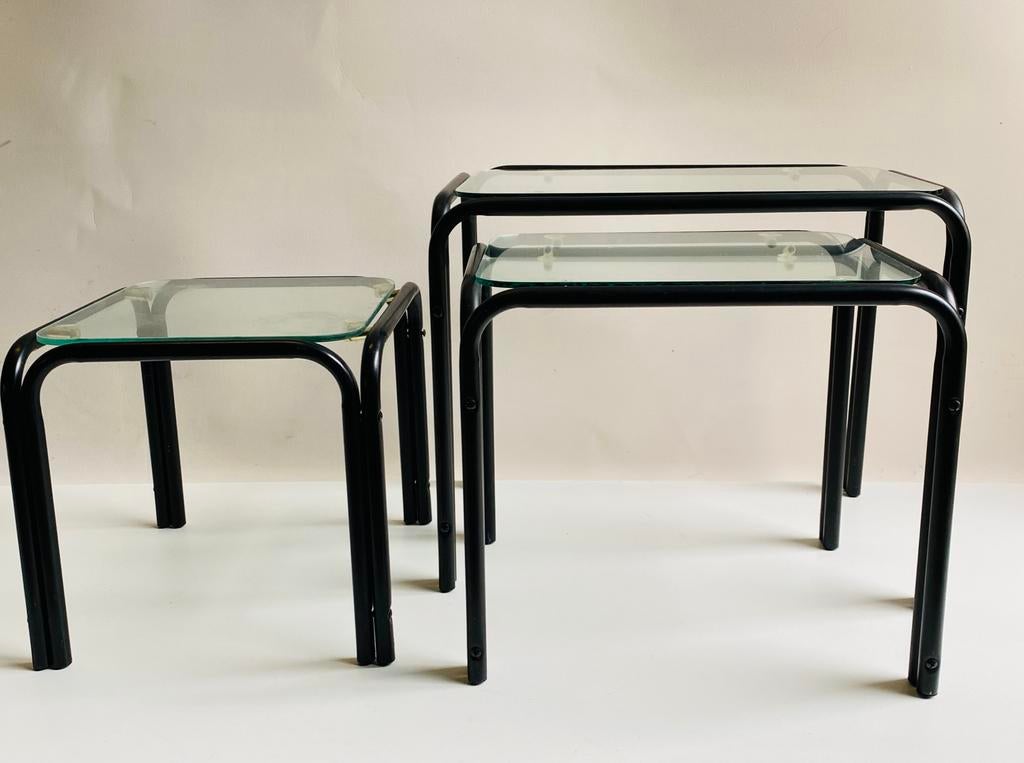 Jaren 80 mimi bijzettafels (3) nesting tables, Ophalen, Huis en Inrichting