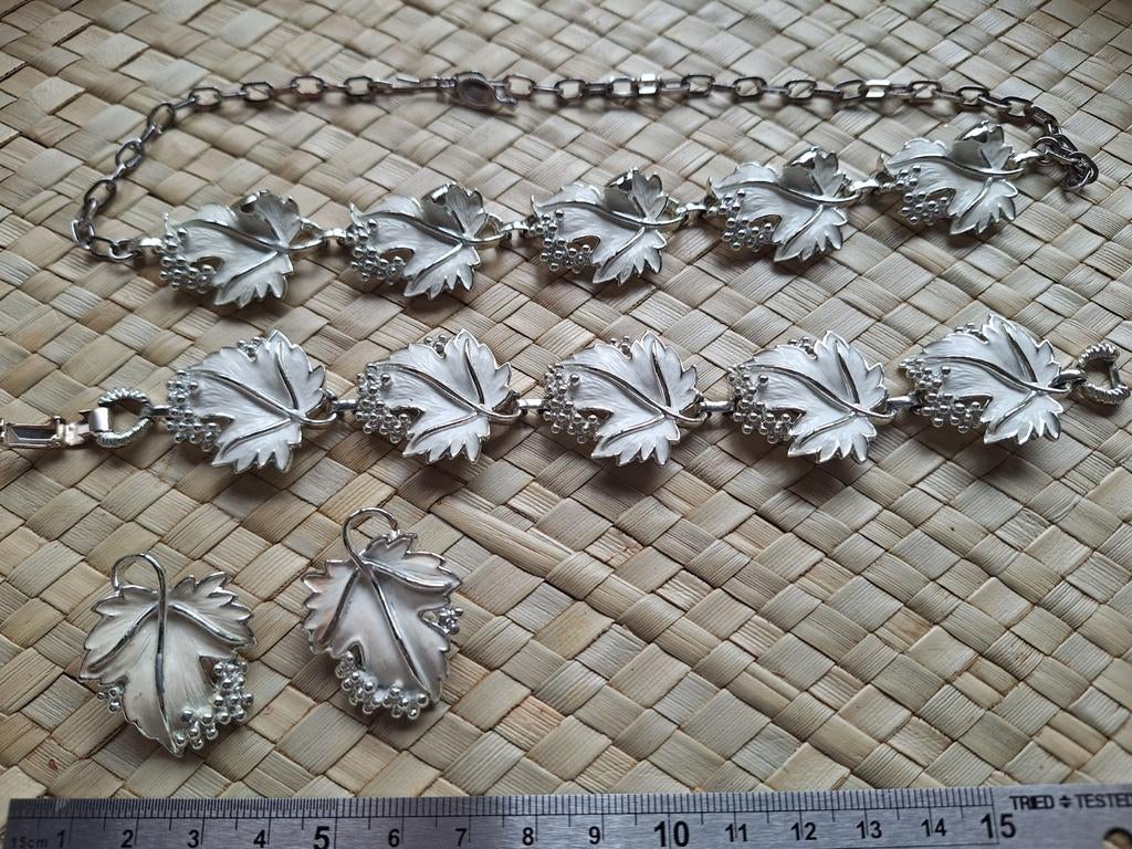 Vintage armband, ketting en oorbellen, Sieraden, Tassen en Uiterlijk, Antieke sieraden, Ophalen of Verzenden, Overige materialen