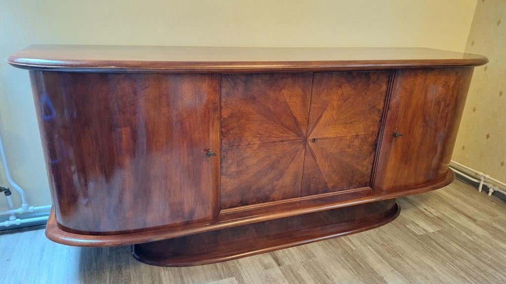 Art-deco walnoot dressoir. Goede staat., Huis en Inrichting, Kasten | Dressoirs, Ophalen, Gebruikt, Met deur(en), Art-deco, walnoot