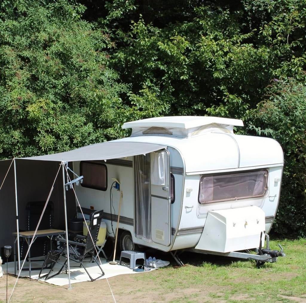 Caravan TE HUUR! Otten caravan. Oldtimer caravan huren.