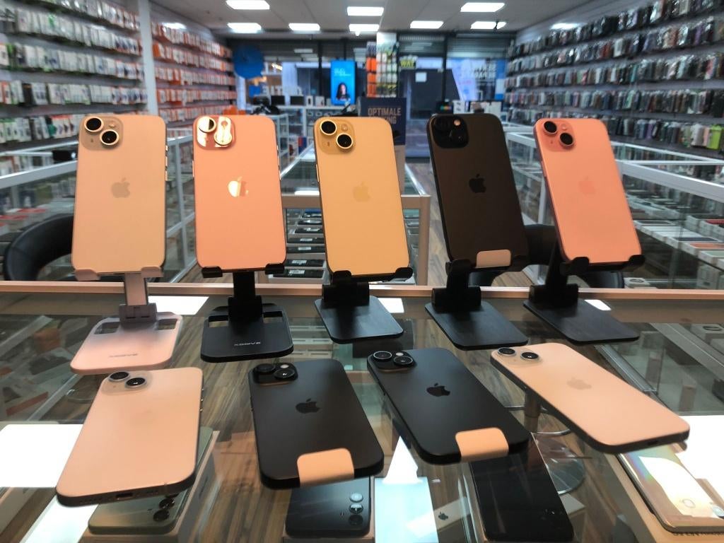 iphone SE/ 16e / 17 pro/ 13 mini/ 14 pro/ 12 / 15 reparatie, Telecommunicatie, Mobiele telefoons | Apple iPhone, Ophalen, Zwart