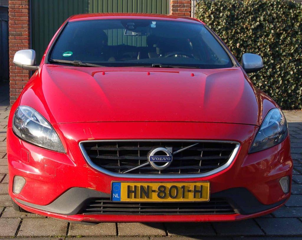 Volvo V40 2.0 D2 R-design 2015 Rood, Auto's, Volvo, Particulier, V40, Adaptieve lichten, Airbags, Airconditioning, Bluetooth, Centrale vergrendeling
