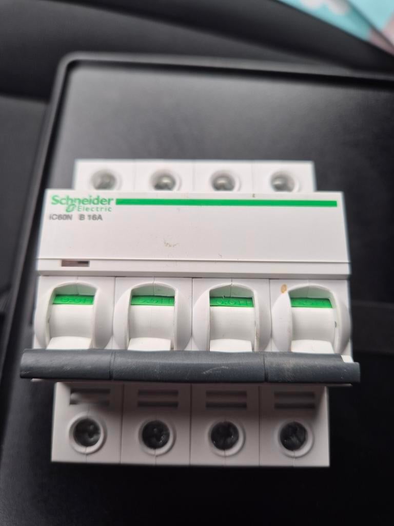 Schneider 16A B-karakteristiek 3-fase automaat, Ophalen of Verzenden, Gebruikt, Schakelaar