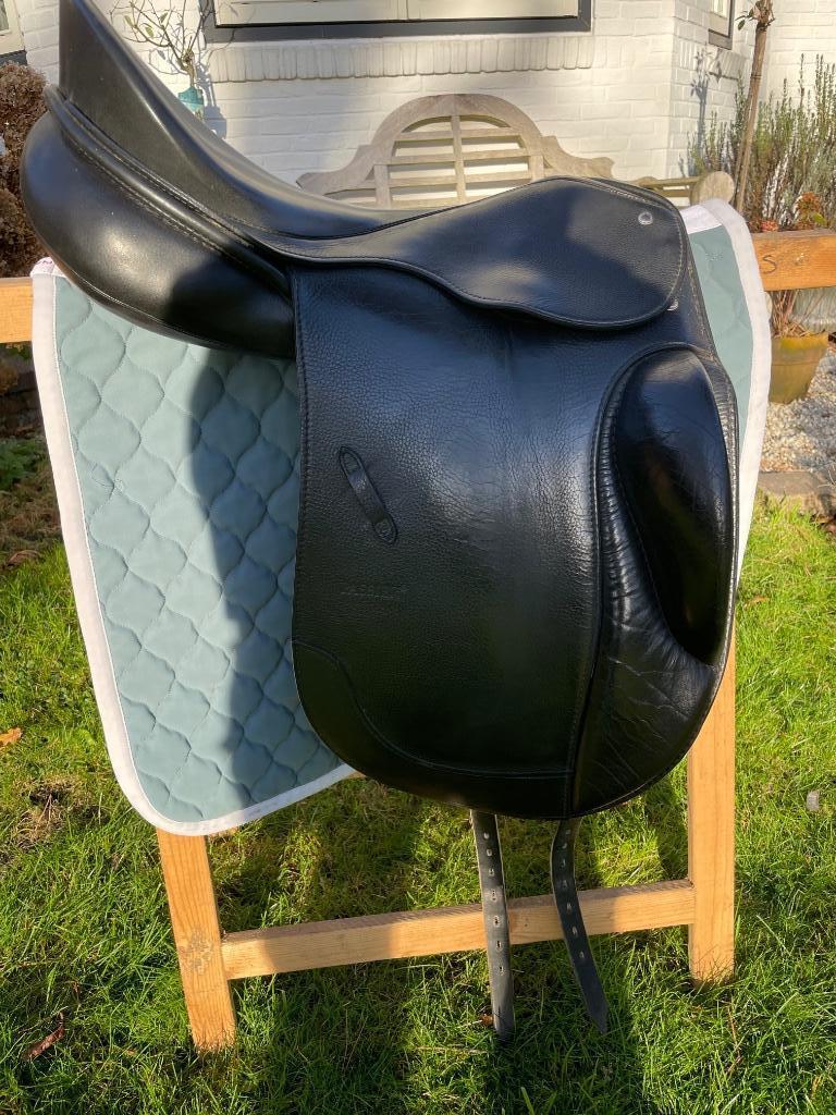 Dressuurzadel van Passier te koop, Dieren en Toebehoren, Paarden en Pony's | Zadels, Ophalen, Zo goed als nieuw, Dressuur