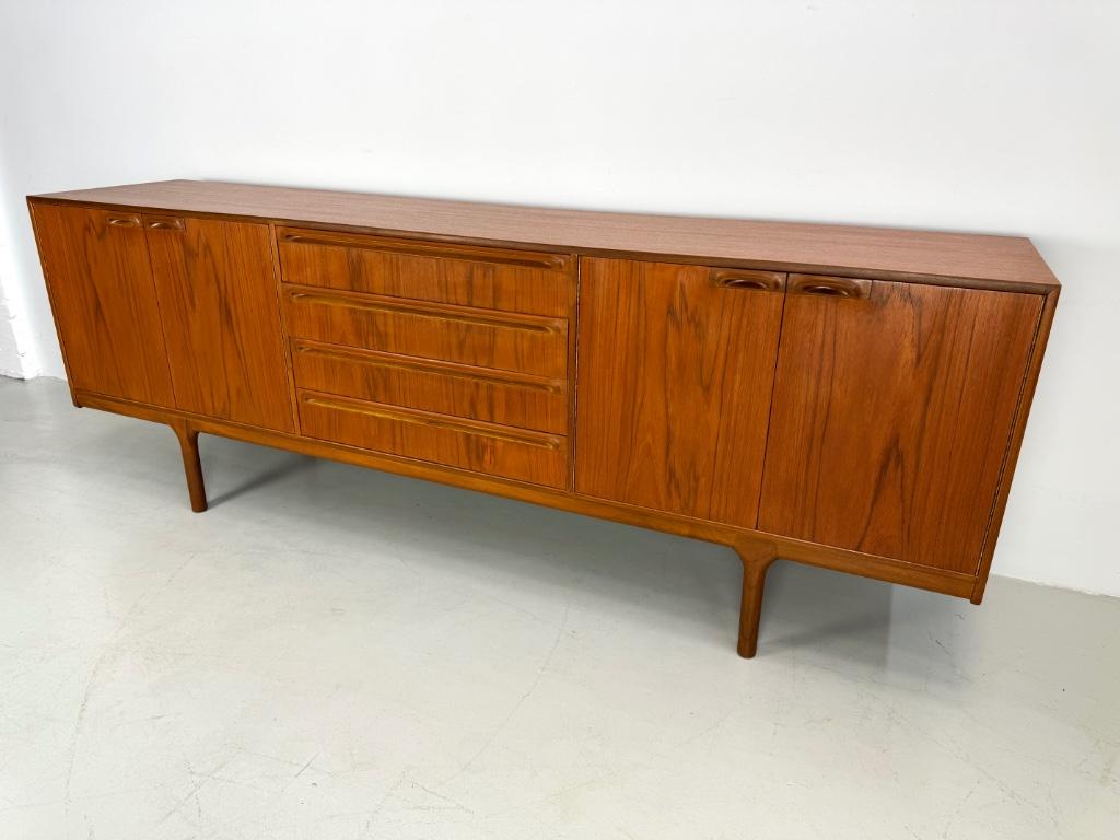 Vintage dressoir Mcintosh SALE, Huis en Inrichting, Kasten | Dressoirs, Ophalen of Verzenden, Zo goed als nieuw, 25 tot 50 cm