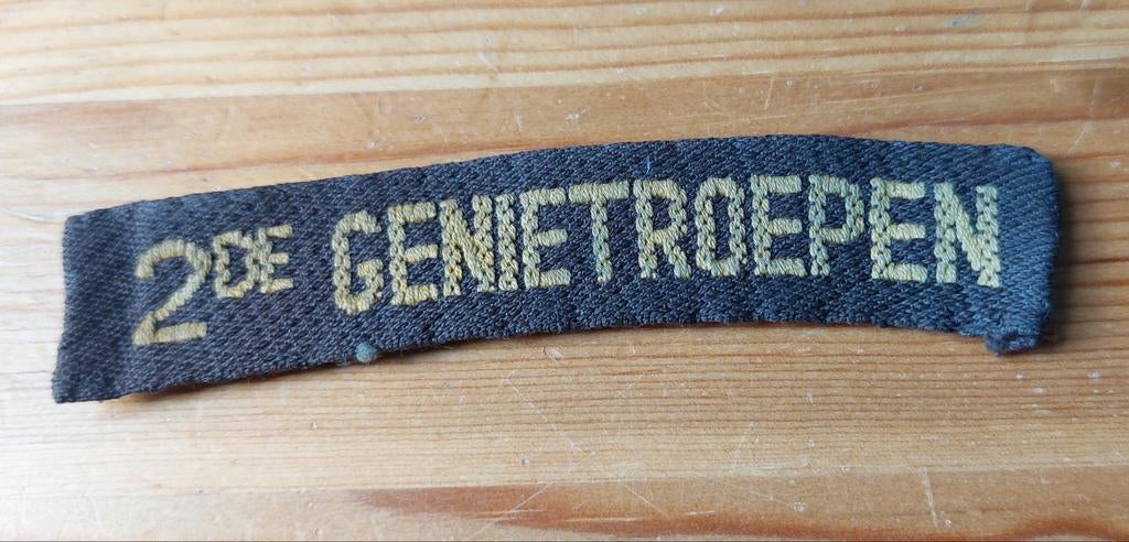 Naamlint 2de Genietroepen, Verzamelen, Militaria | Algemeen, Ophalen of Verzenden, Landmacht, Nederland, Embleem of Badge